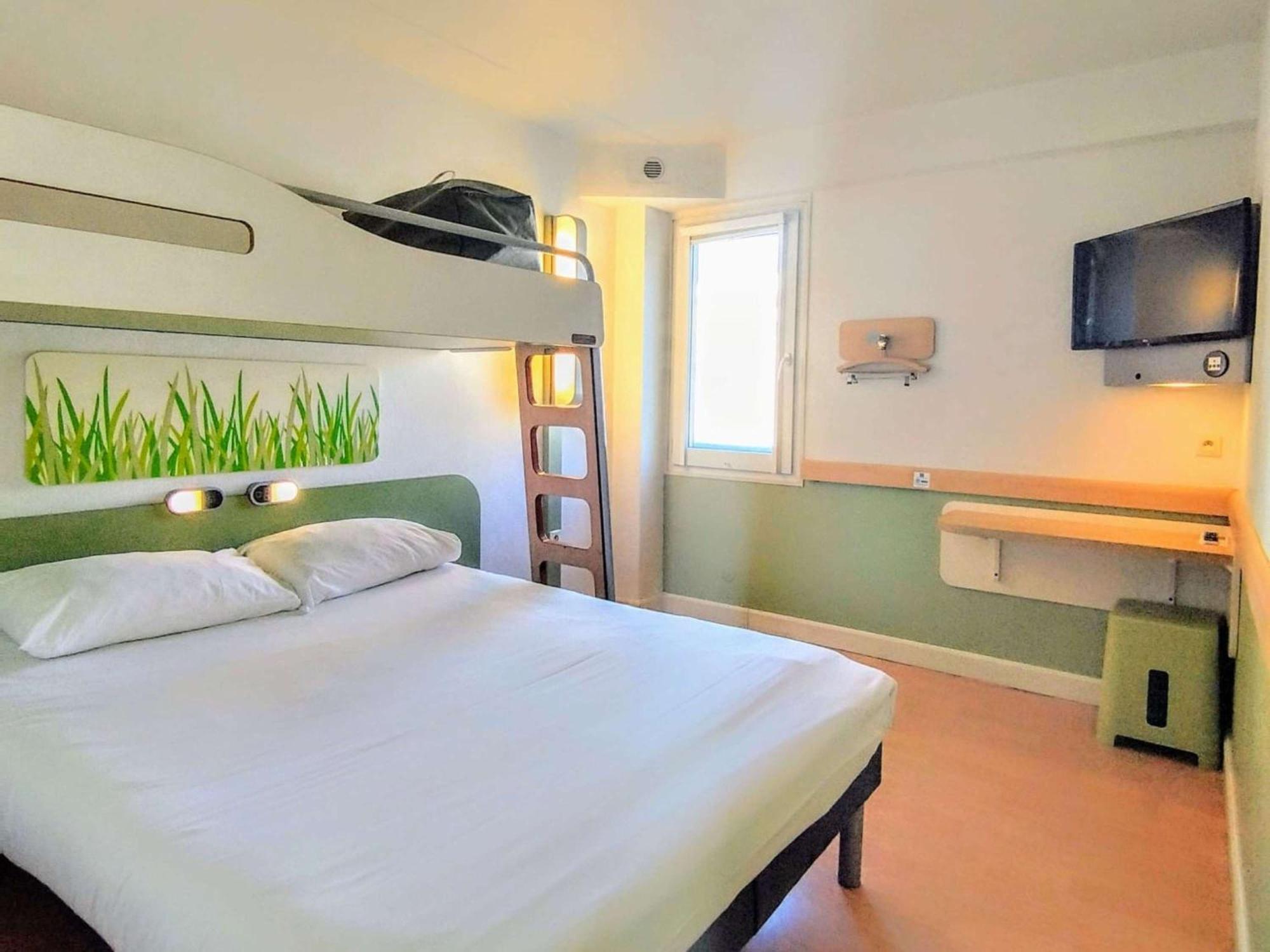 Ibis Budget Centre 2*